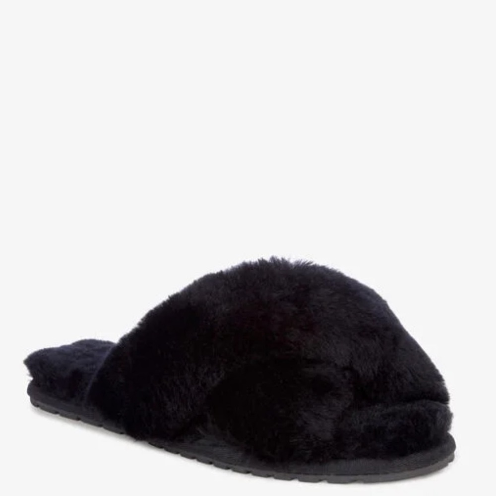 EMU Australia Cozy Black Fuzzy Slippers size 11  (EU 41) New without box